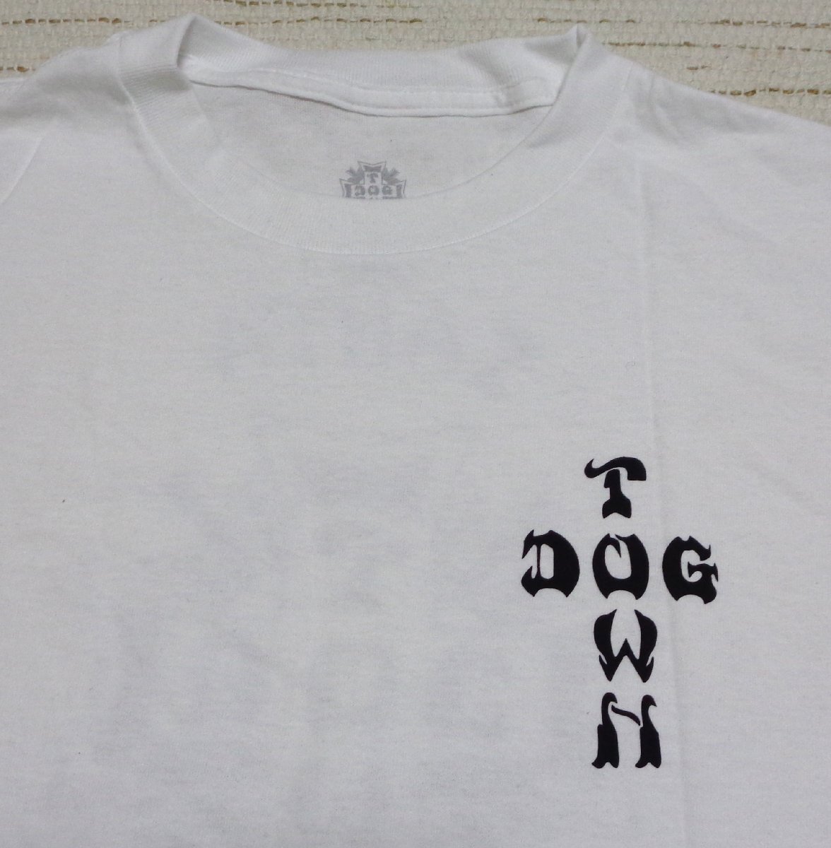 セールDOG TOWN ドッグタウン クロスロゴ サンタモニカ バックプリント Tシャツ 半袖 白 XL 2SSDOCLOG-SM 米国製 メンズ_画像4