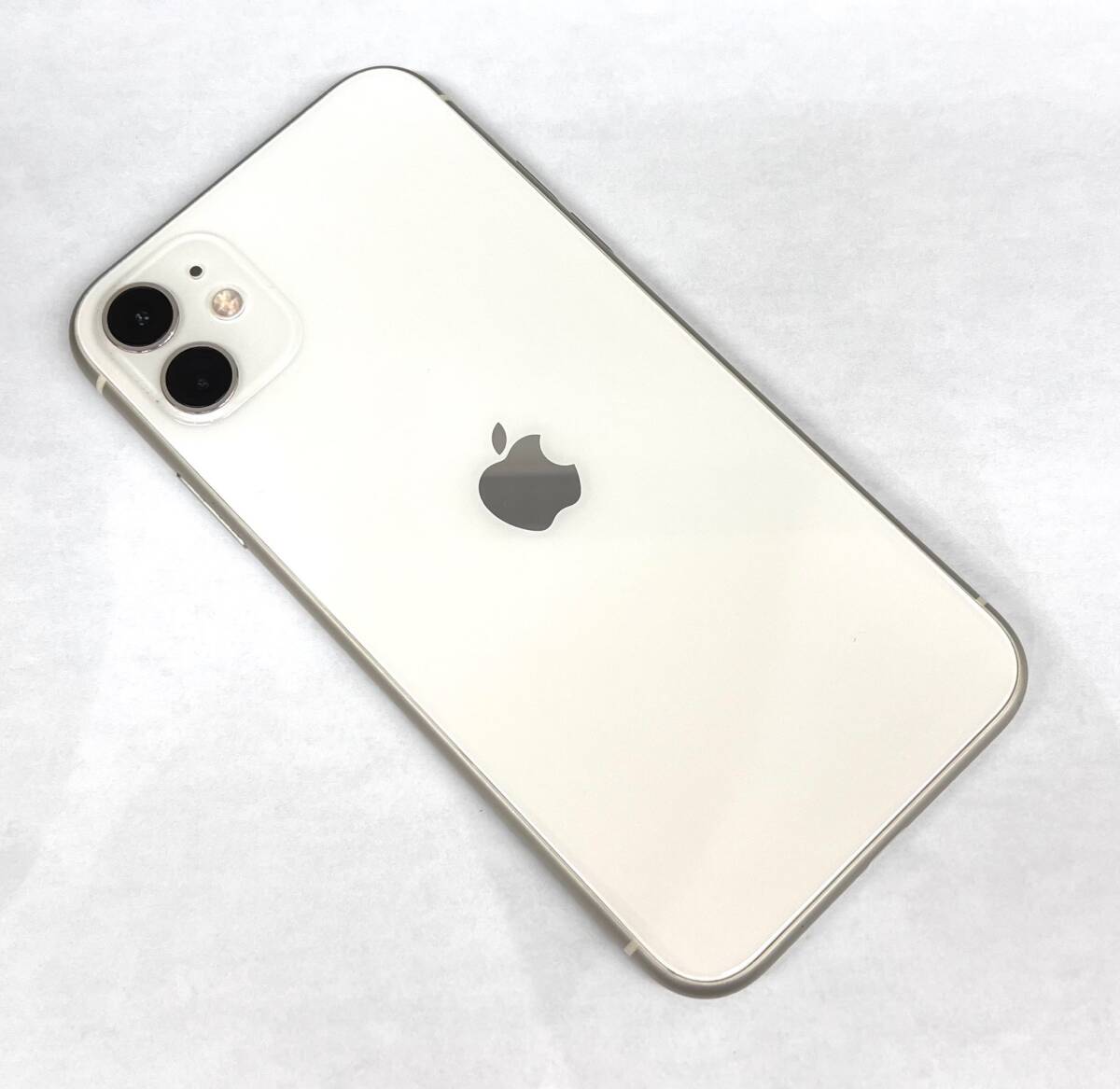 #2701 【美品・動作確認済】Apple iPhone 11 MWLU2J/A スマートフォン 64GB SIMロック無 IMEI〇の画像1