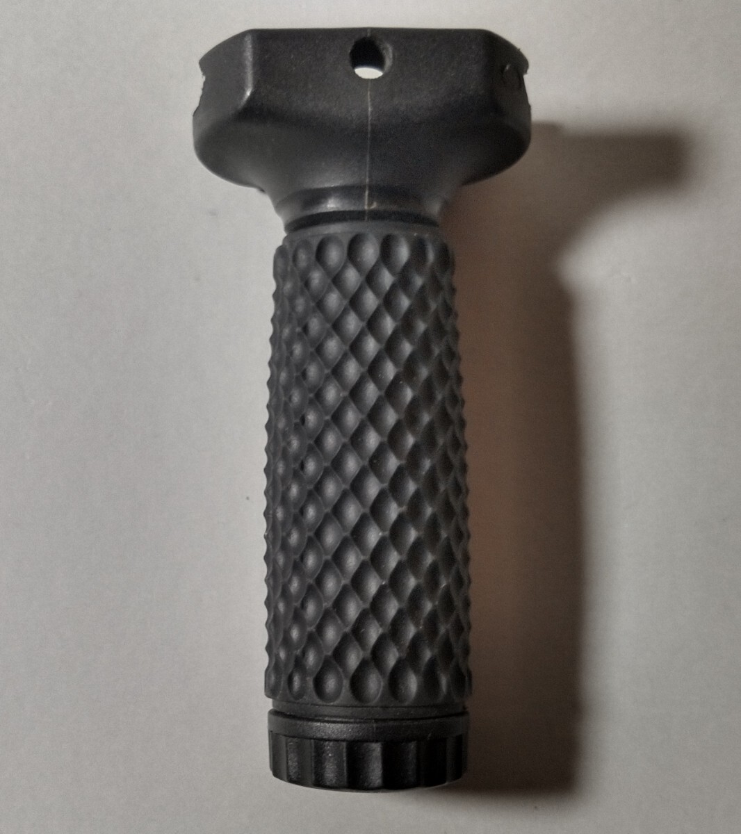 G&P BALL BALL FOREGRIP ナイツ タイプ フォアグリップ チェッカリングラバー 20mmレイル対応の画像1