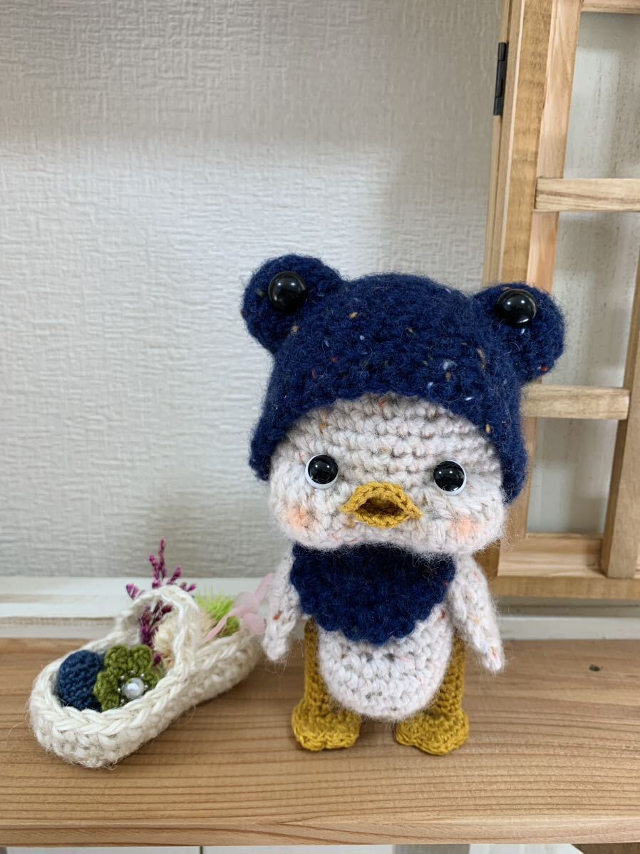 青い帽子をかぶったあひるたん　あみぐるみ　ハンドメイド