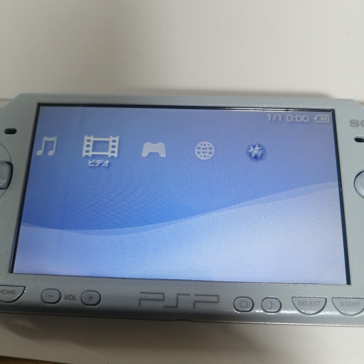 【美品】SONY PSP-2000 本体 フェリシアブルー 初期化 異音キュルキュル 通電確認 バッテリーパックなし ネコポス 税なしの画像2