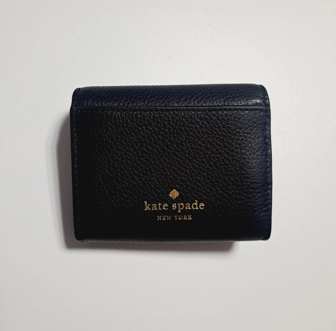 kate spade ケイトスペード 折りたたみ財布 レディース ブラック シグネチャー アウトレット 新品未使用 _画像2