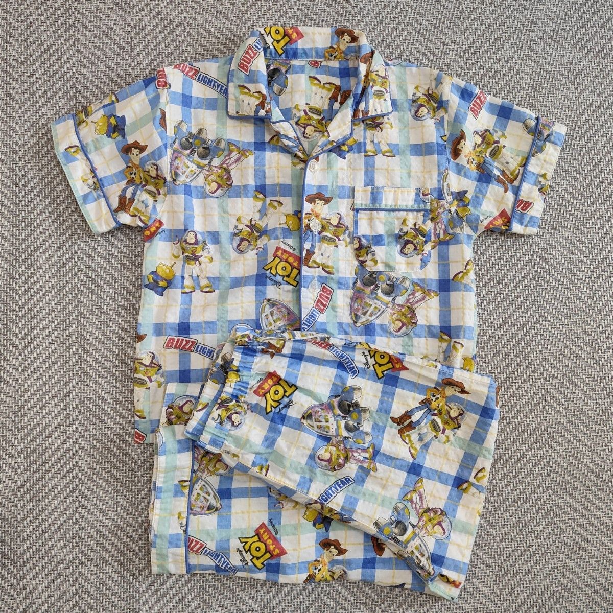 トイストーリー 半袖パジャマ Tシャツ　100cm