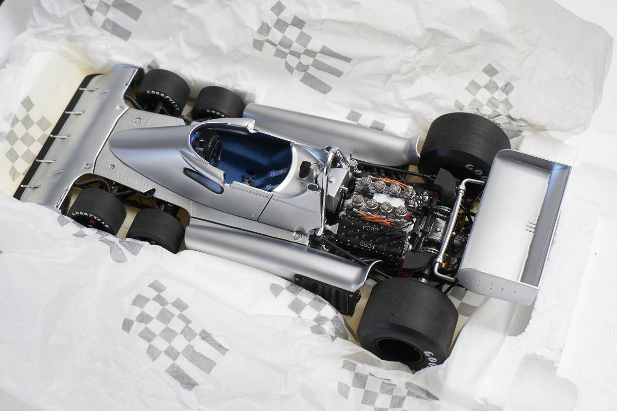 エクゾト EXOTO1/18  1976 Tyrrell Ford P34 Aluminum Finish の画像2