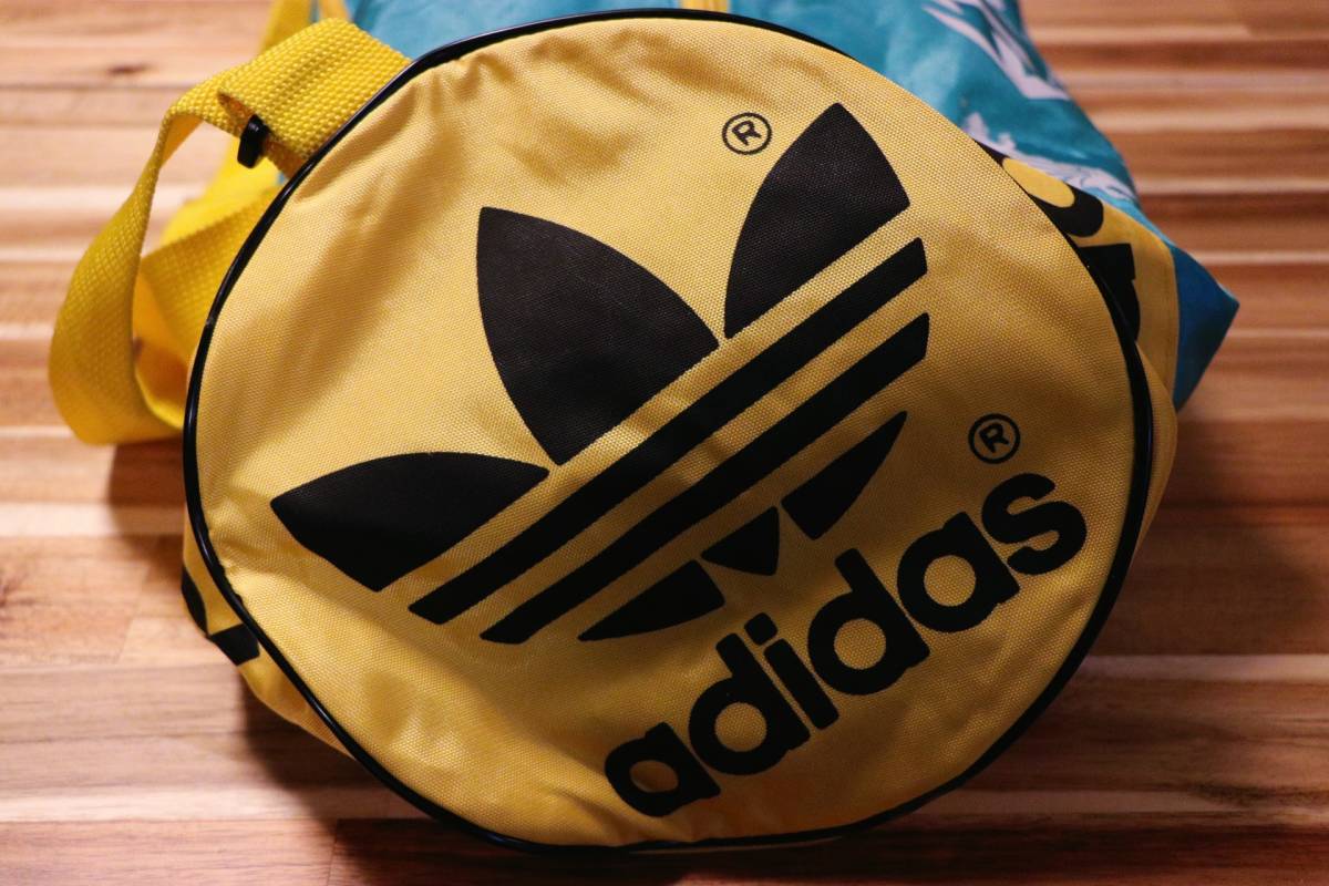  подлинная вещь adidas ETRUSCO World Cup 1990 барабанная сумка мяч кейс * W кубок WORLD CUP Adidas etorusko* Uni ko