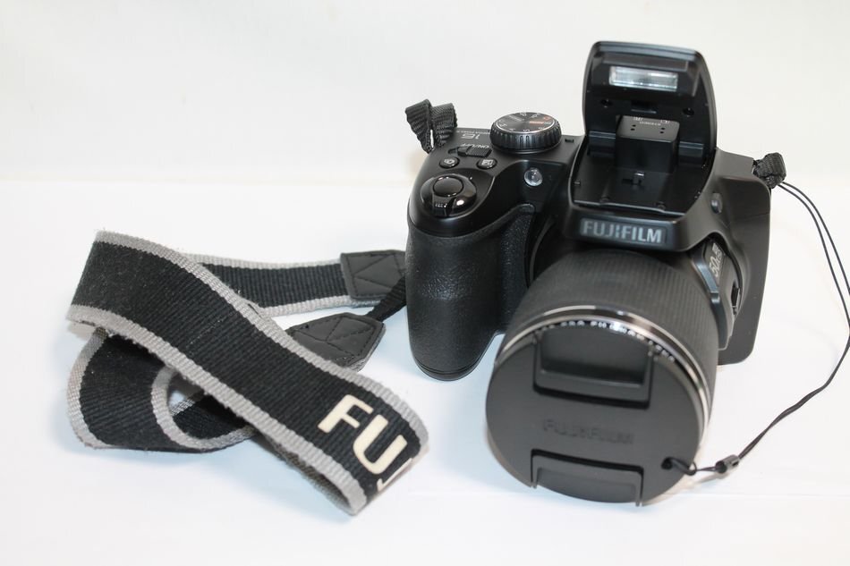動作品 FUJIFILM デジタルカメラ FinePix S9400W 1620万画素 黒 動作品 FUJIFILM デジタルカメラ FinePix S9400W 1620万画素 黒