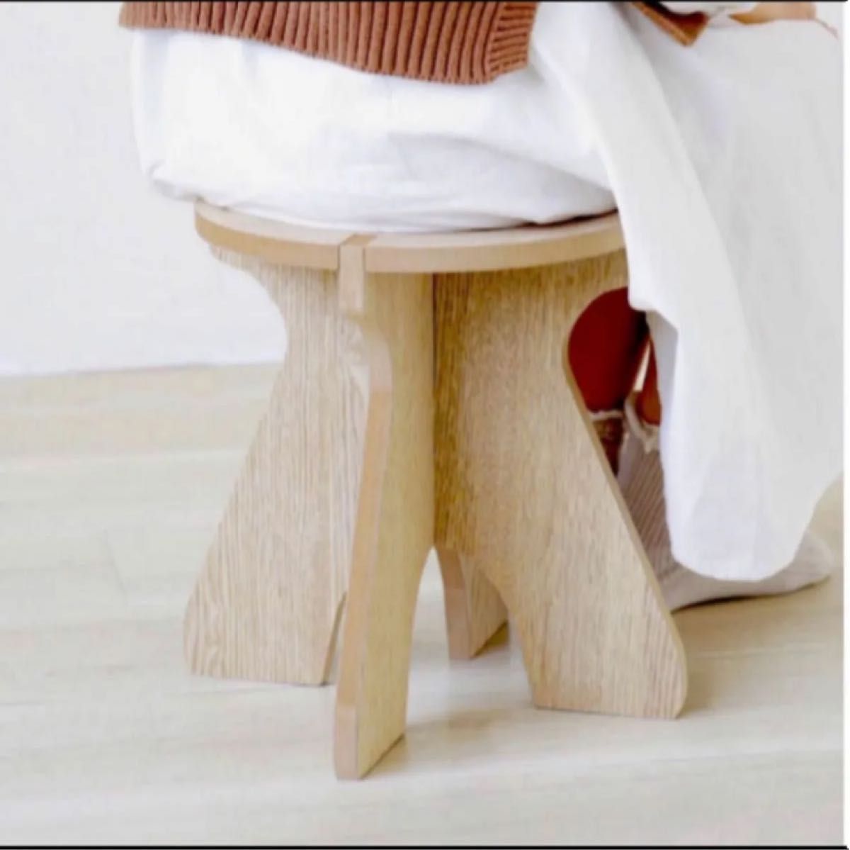 ラウンドスツール　木製　花台　ジャグスタンド　キャンプ 組み立て　椅子　サイドテーブル　インテリア　丸椅子