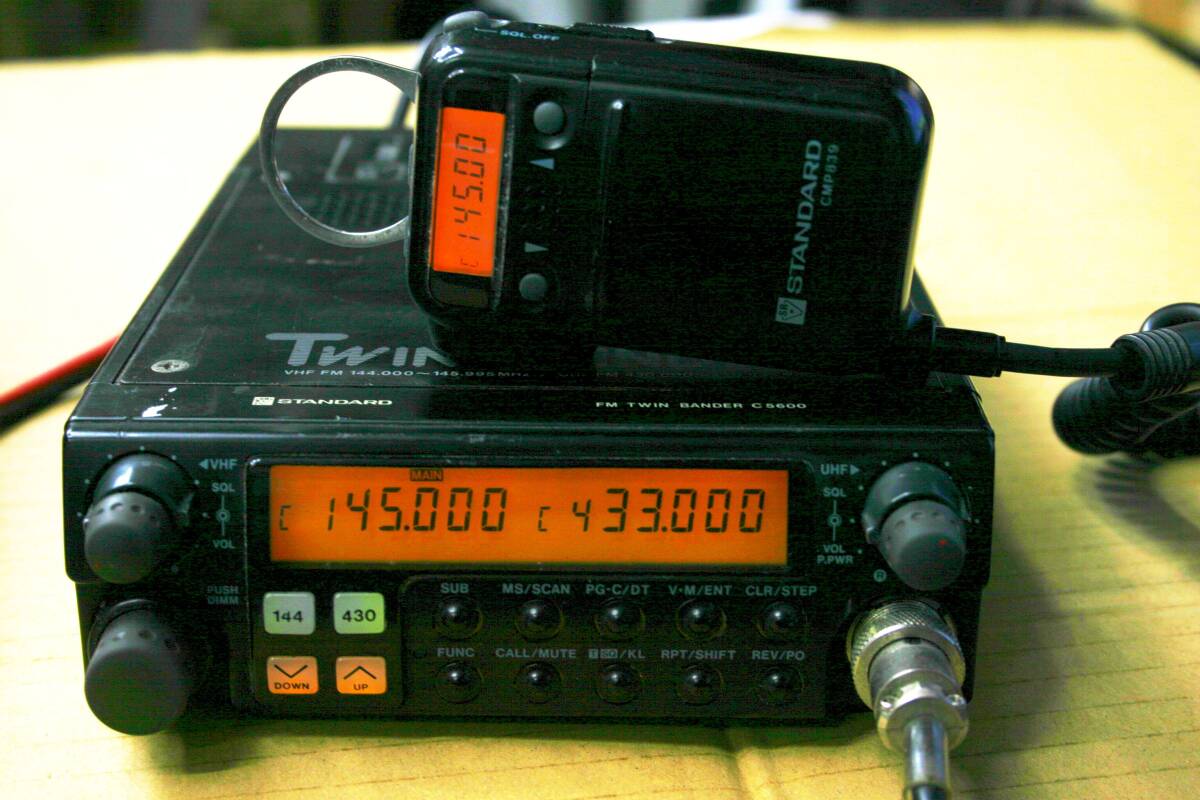  standard STANDARD 144/430MHz FM TWIN BANDER C5600D used 