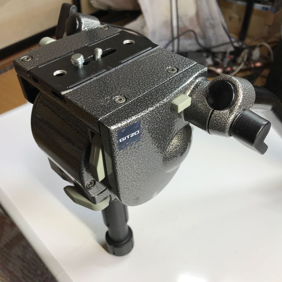 Yahoo!オークション - GITZO G1380 雲台(動作品)(超美品)(パーン Yahoo!オークション - GITZO G1380 雲台(動作品)(超美品)(パーン