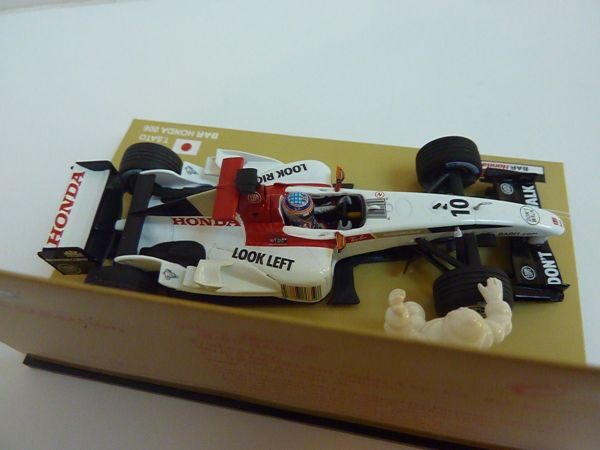 ●Minichamps1/43F1'04BARホンダ006佐藤琢磨Michelin箱座りver._画像9