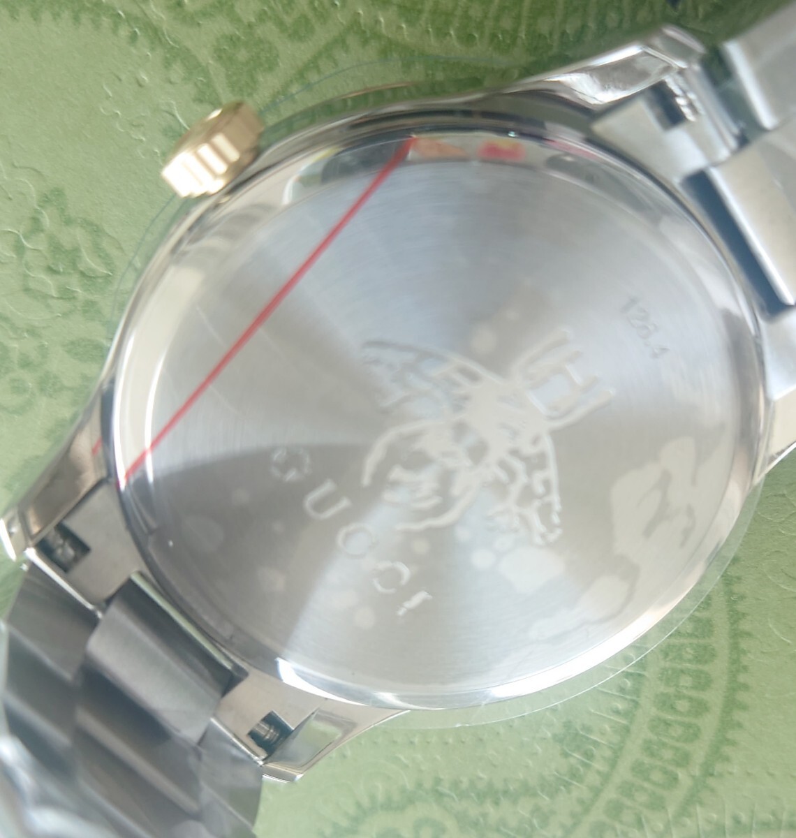 新品未使用　GUCCI グッチ 腕時計 G-TIMELESS Gタイムレス キャット　猫 メンズ YA1264074　ゴールド　38ミリ_画像8