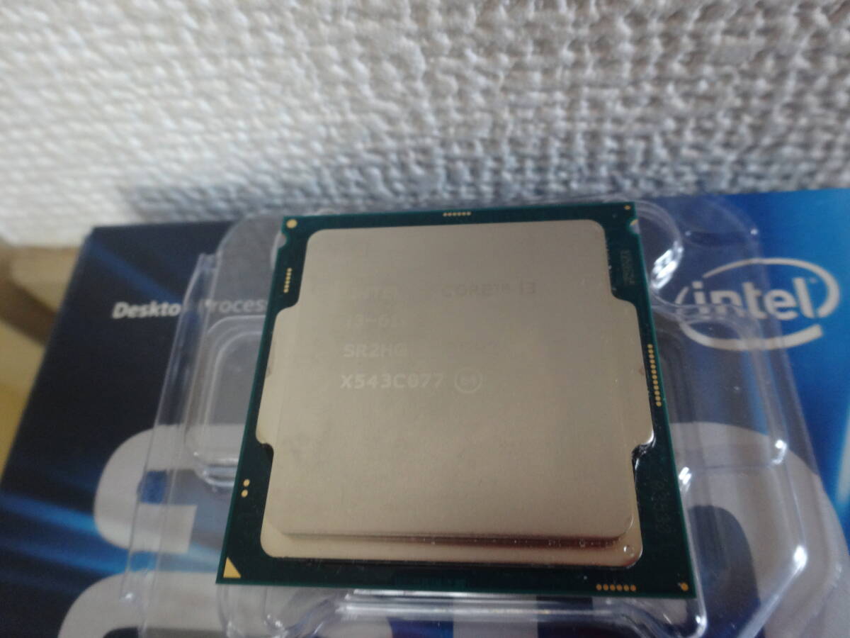 【中古／美品】Intel / CPU Core i3-6100 3.70GHz BOX 起動確認済(純正リテールクーラー付き)_画像3