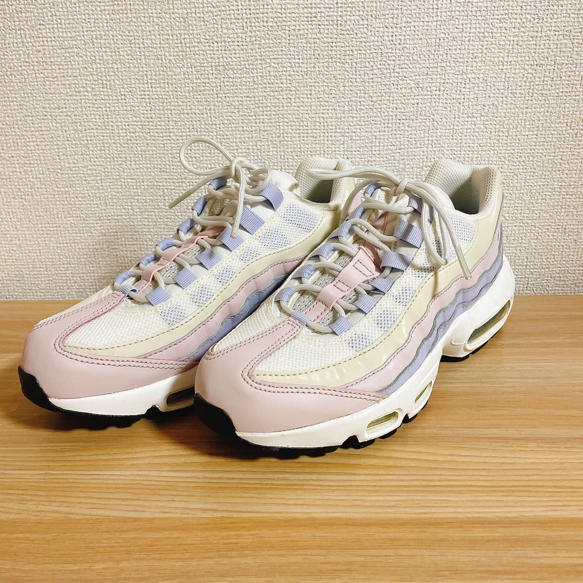 新品未使用品　NIKE WMNS AIR MAX 95 GHOSTPASTEL  ナイキ スニーカー  シューズ 靴　限定品