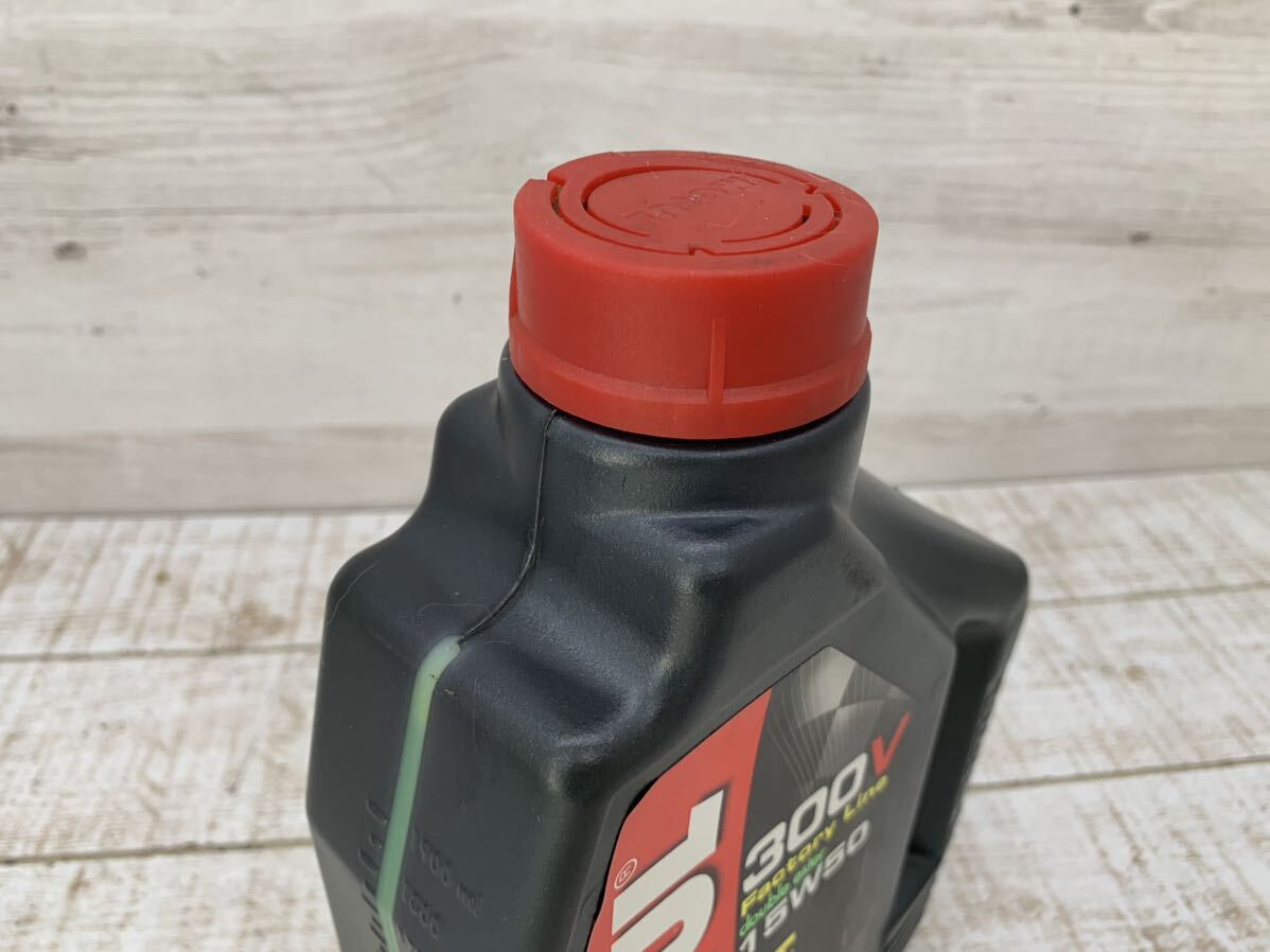 MOTUL モチュール 300V 4T 15W50 2L ガソリン/ディーゼルエンジン用オイル 未開封 長期保管品_画像4