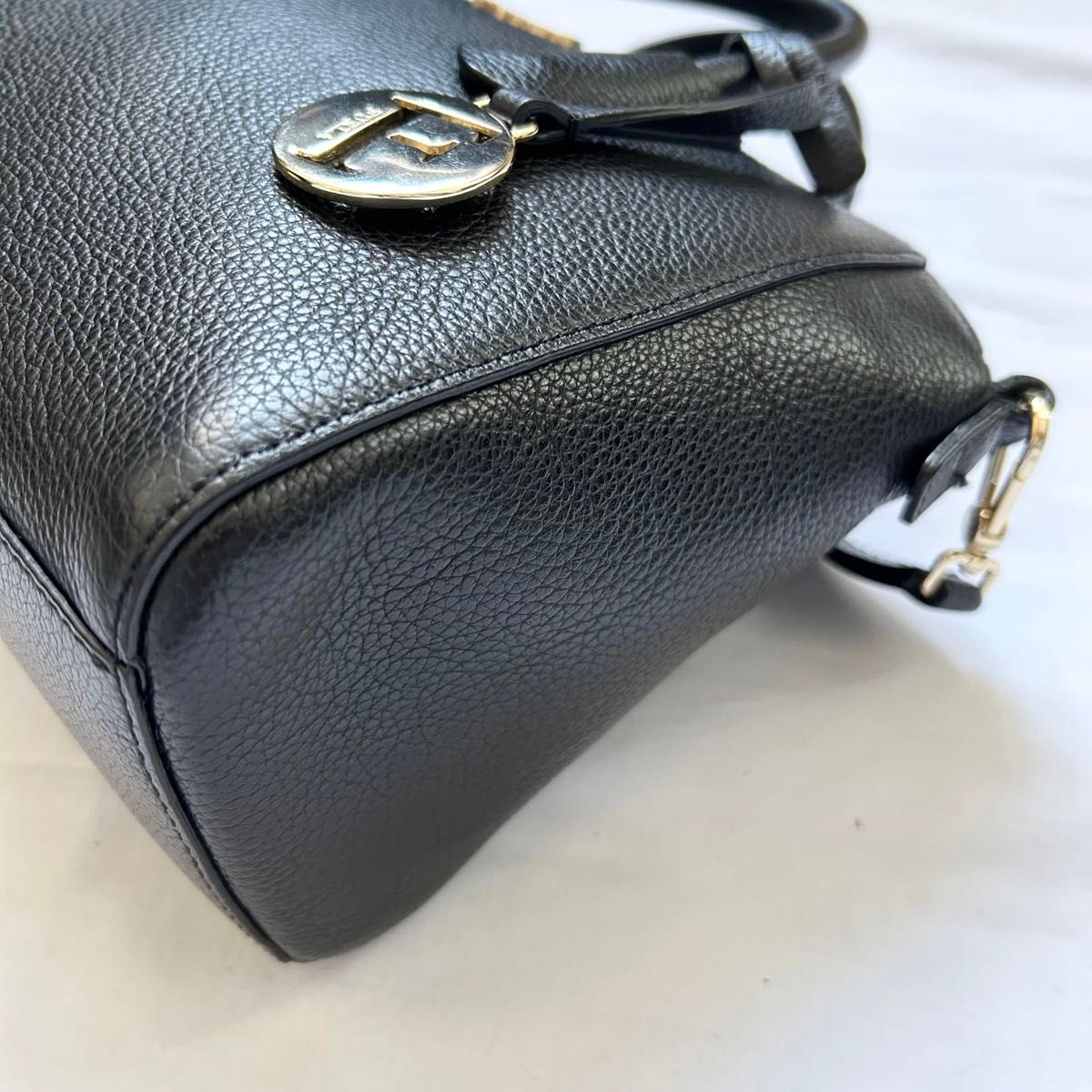 極美品 2way FURLA ショルダーバッグ ハンドバッグ 本革 極美品 2way FURLA ショルダーバッグ ハンドバッグ 本革