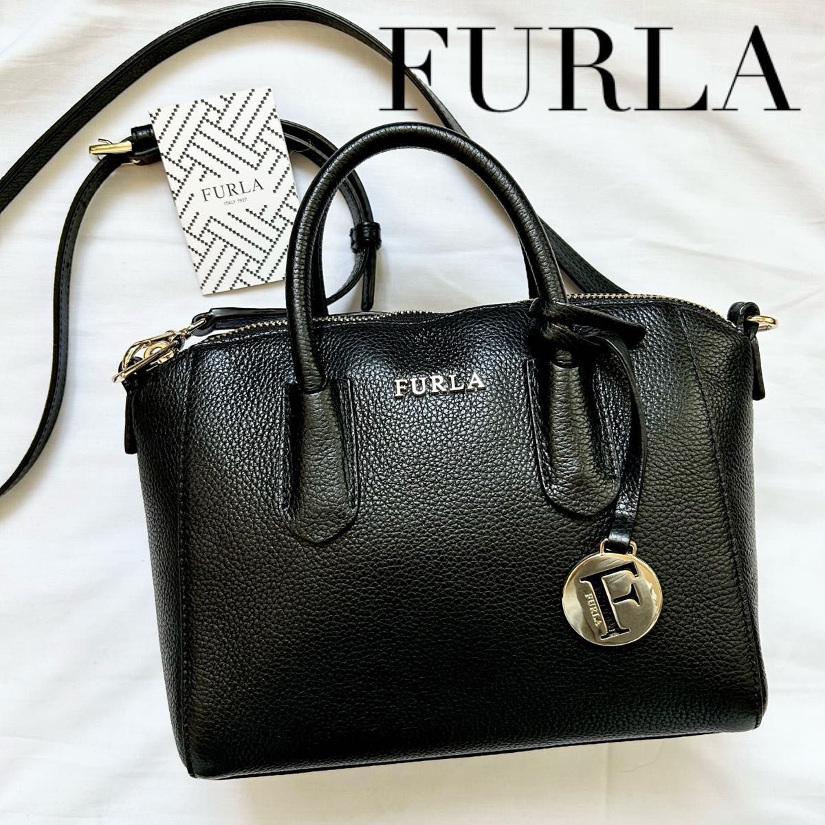 極美品 2way FURLA ショルダーバッグ ハンドバッグ 本革 極美品 2way FURLA ショルダーバッグ ハンドバッグ 本革