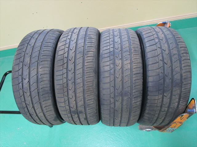 送料無料　215/55R17　TOYO　TRANPATH　MPZ　2019年製　4本セット　6mmぐらい_画像1