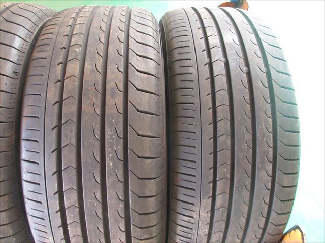 送料無料　225/55R17　ヨコハマ　ブルアース　RV-03　2022年製　4本セット　6.5～7mmぐらい_画像4