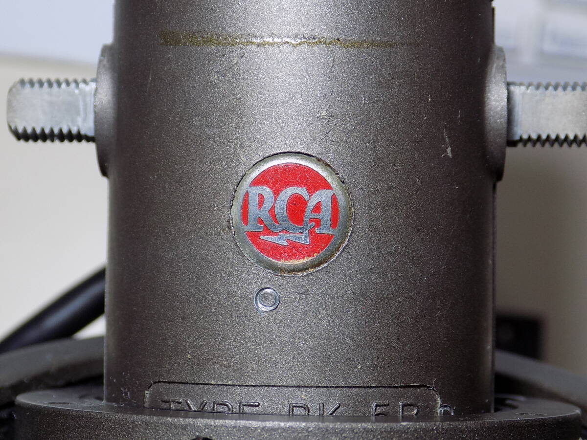 RCA BK-5B old microphone sound is comes out.