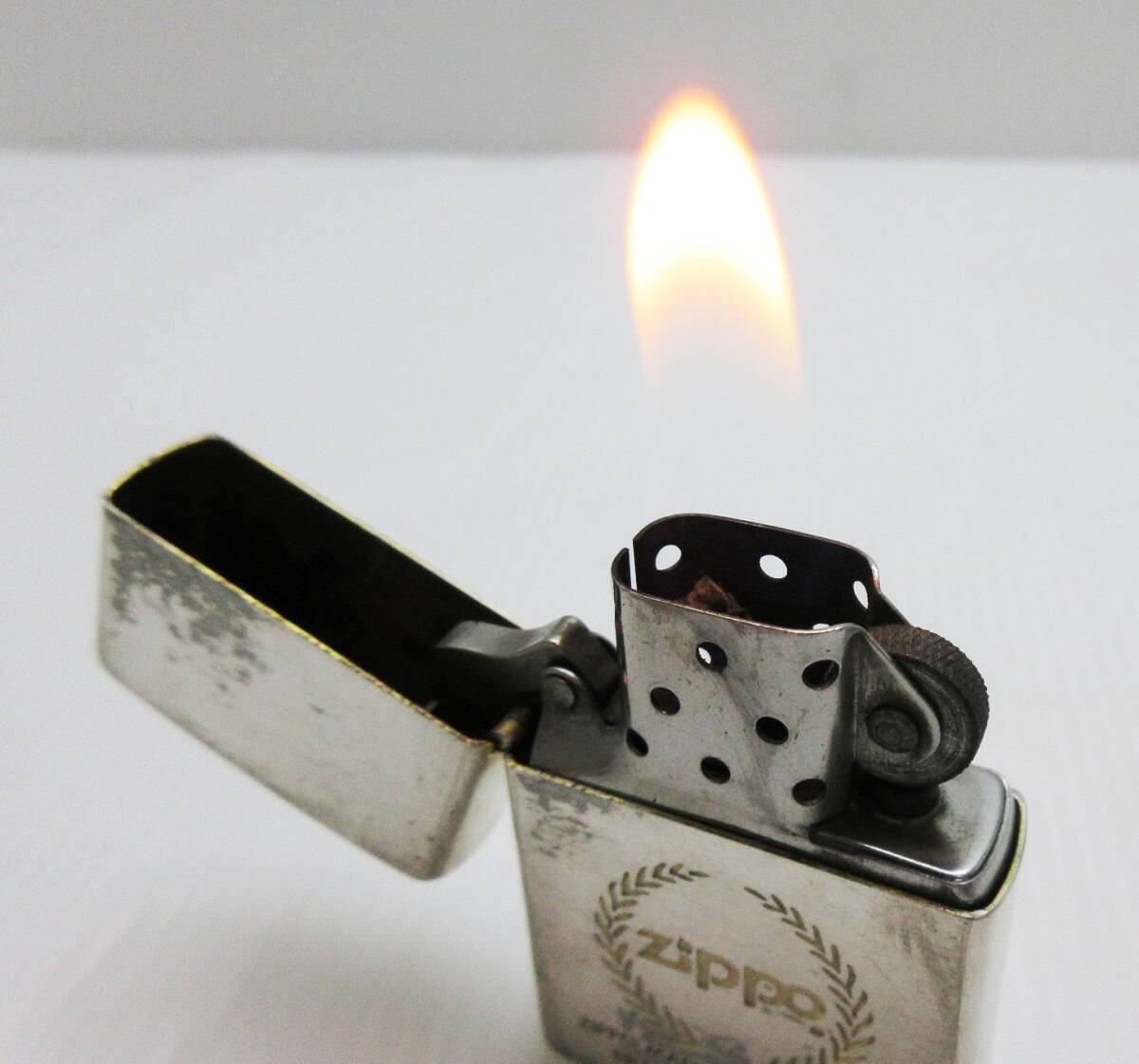 KM-4262《ZIPPO/ジッポ》MANUFACTURING CO BRADFORD PA USA★K IX 刻印★着火確認OK★タバコ 煙草用品 喫煙具 オイルライター★_画像9