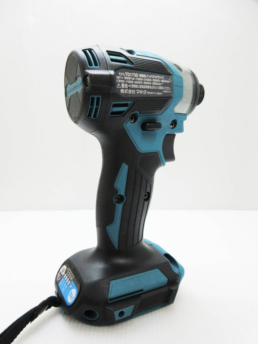 KM-4236《充電式インパクトドライバ》マキタ/makita★TD173DZ★18V★青★電動工具 DIY用品 コードレス★保管 未使用★の画像3