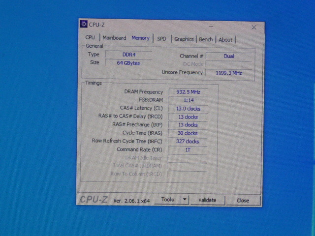 メモリ サーバーパソコン用 1.20V Micron DDR4-2666(PC4-21300) ECC Registered 32GBx2枚合計64GB 起動確認済です MTA36ASF4G72PZ-2G6E1QIの画像4