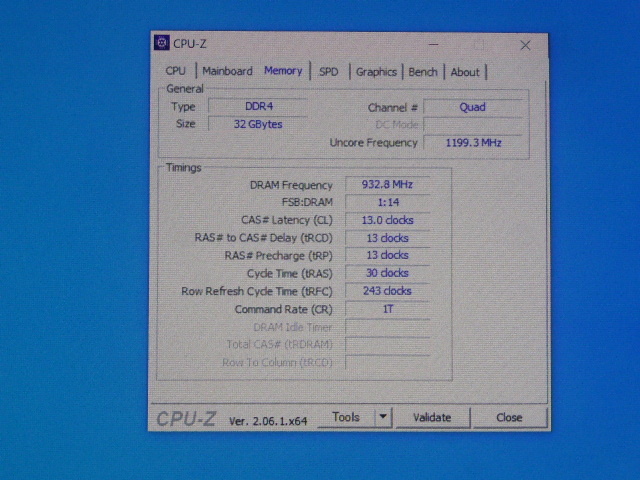 メモリ サーバーパソコン用 Micron DDR4-2400 (PC4-19200) ECC Registered 8GBx4枚 合計32GB 起動確認済です MTA18ASF1G72PZ-2G3B1QI④の画像4