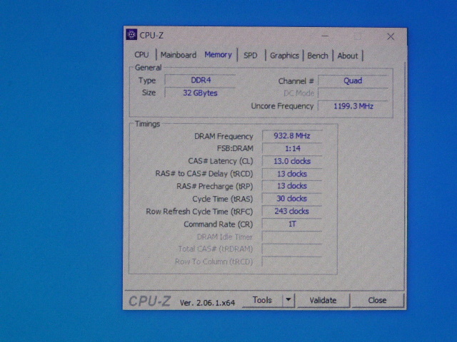 メモリ サーバーパソコン用 Micron DDR4-2400 (PC4-19200) ECC Registered 8GBx4枚 合計32GB 起動確認済です MTA18ASF1G72PZ-2G3B1IG②の画像4