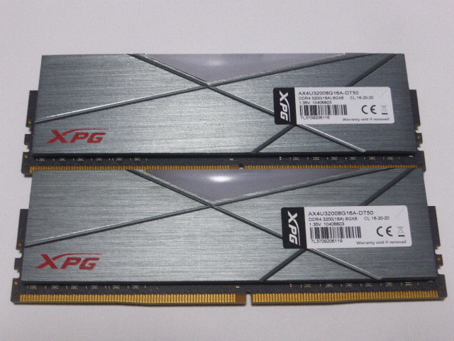 メモリ デスクトップパソコン用 ADATA XPG D50 RGB DDR4-3200 PC4-25600 8GBx2枚 合計16GB 起動確認済みです AX4U32008G16A-DT50の画像1