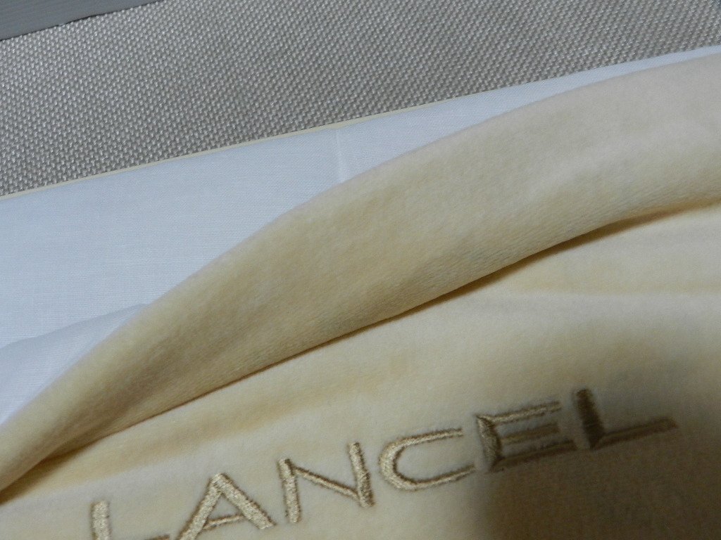 LANCEL キルトケット 肌掛け布団  刺しゅう 花柄の画像3