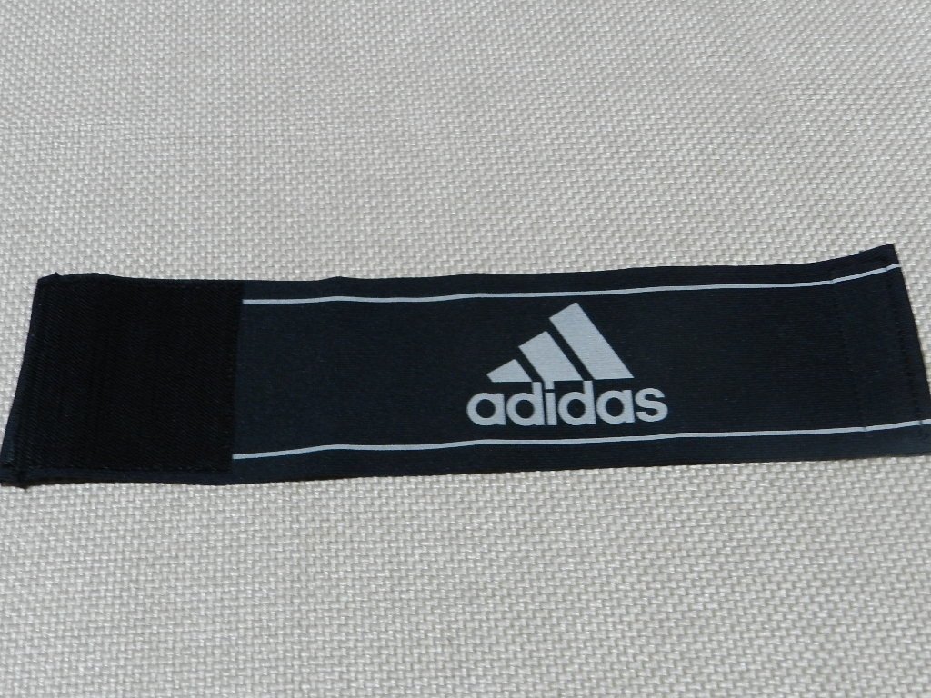  Adidas браслет-фиксатор для рукавов чёрный текстильная застёжка Captain Mark 
