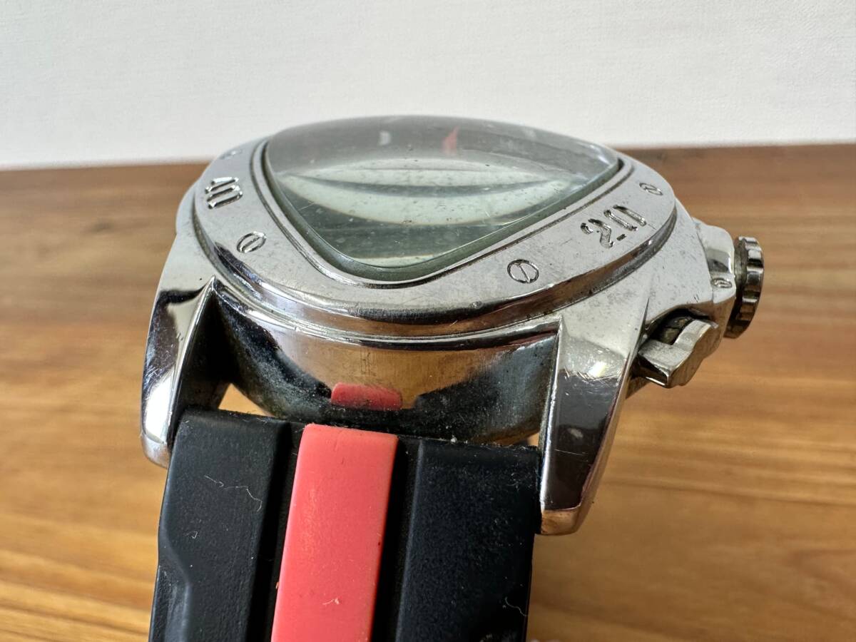 Ka ネコポス JARAGAR メンズ腕時計 スポーツレーシングデザイン 自動巻 中古 現状品の画像3