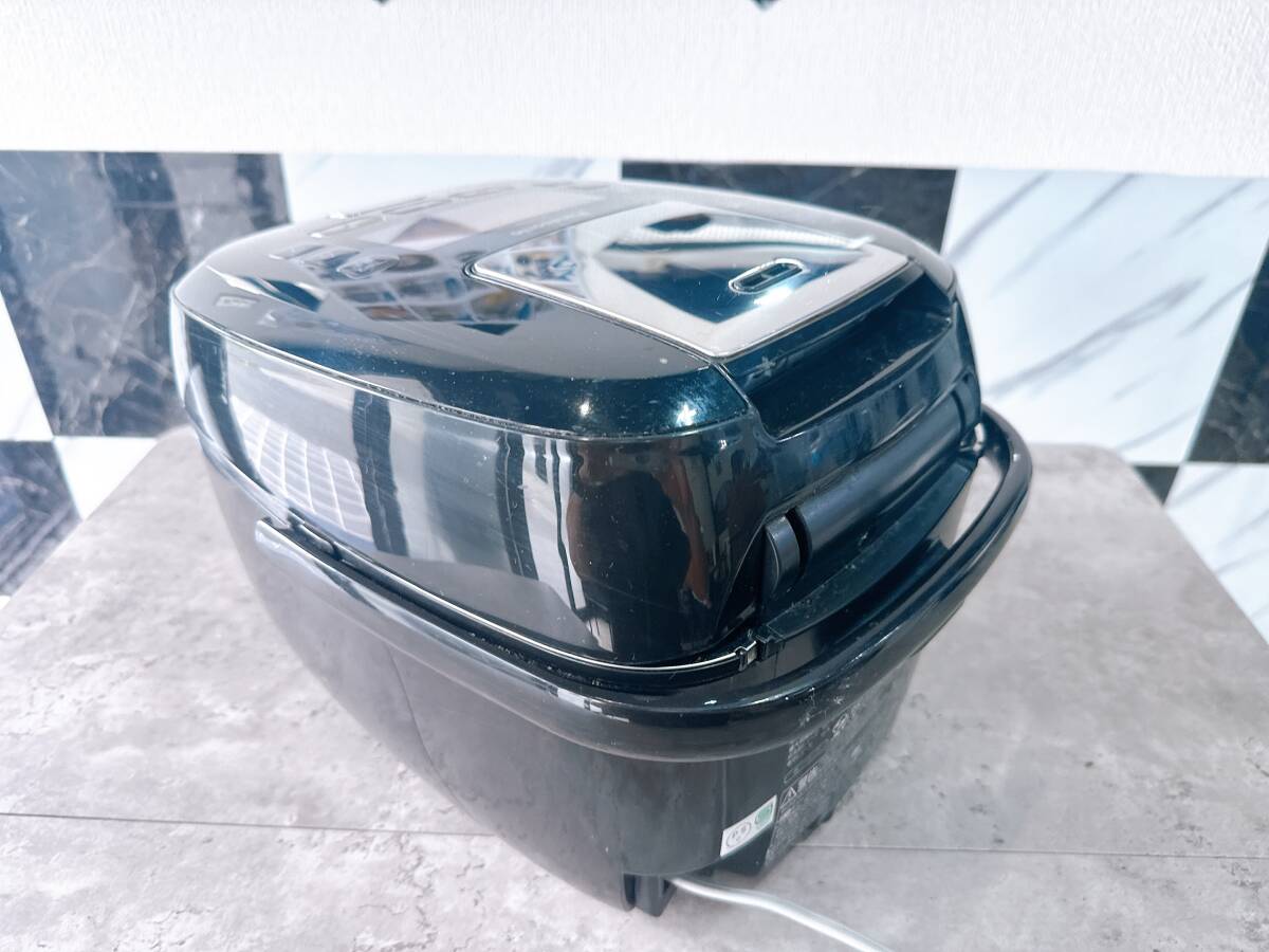SR-PA108 ブラック パナソニック Panasonic 可変圧力IHジャー炊飯器 (5.5合炊き)　2018年製 通電確認済み 動作品　中古（ス081）_画像3