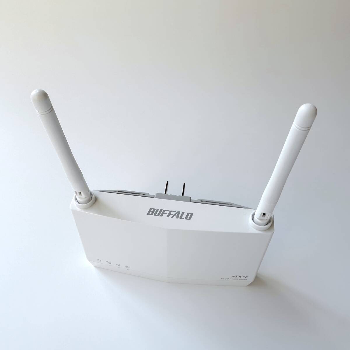送料無料 美品 中古 BUFFALO Wi-Fi 6 ルーター 中継機 WEX-1800AX4EA 無線LANルータ バッファロー_画像2