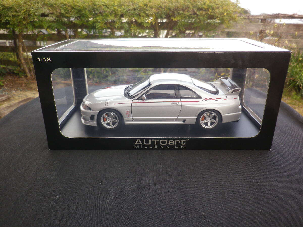 絶版！ Aa 1/18 送料無料 日産 NISSAN スカイライン SKYLINE ニスモ NISMO GT-R R33 R-TUNE VERSION SILVER W/STRIPES オートアート 77326 _画像2