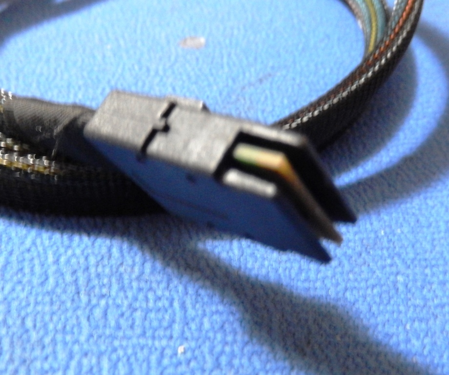  внутри часть MiniSAS кабель SFF-8087 - SFF-8643 1m