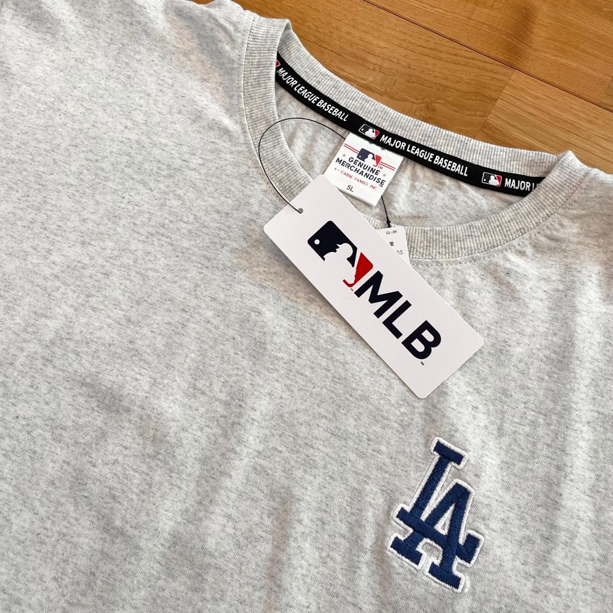 【5L】MLB公式 ロサンゼルス・ドジャース　綿100% ロゴ刺繍　半袖Tシャツ●メンズ　大谷翔平　大きいサイズ　3L 4L