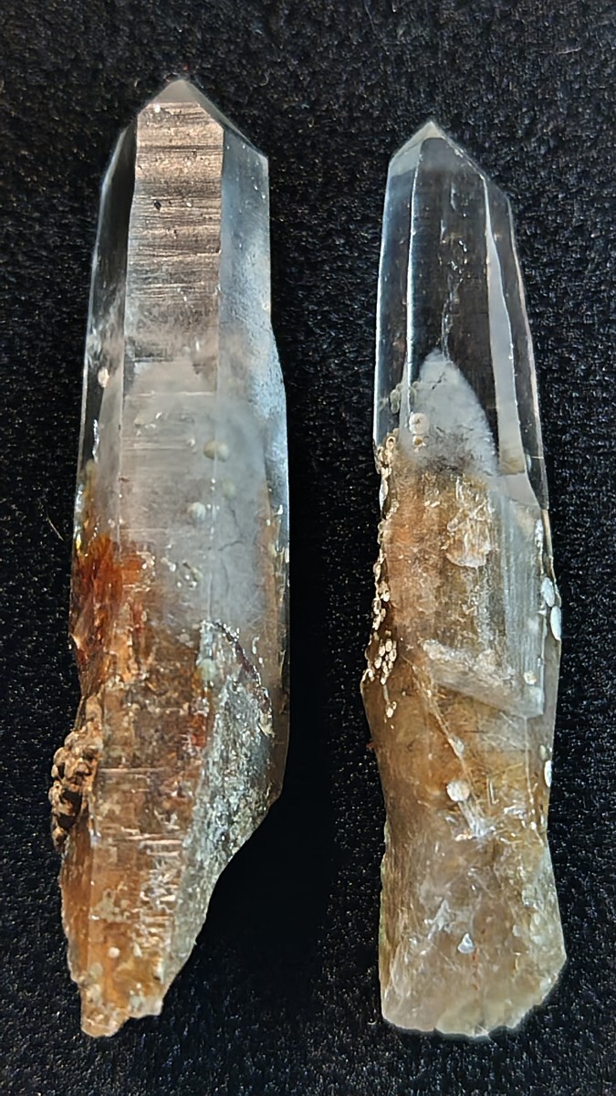 国産鉱物大分県尾平鉱山産マリモ入り水晶18本セットです。