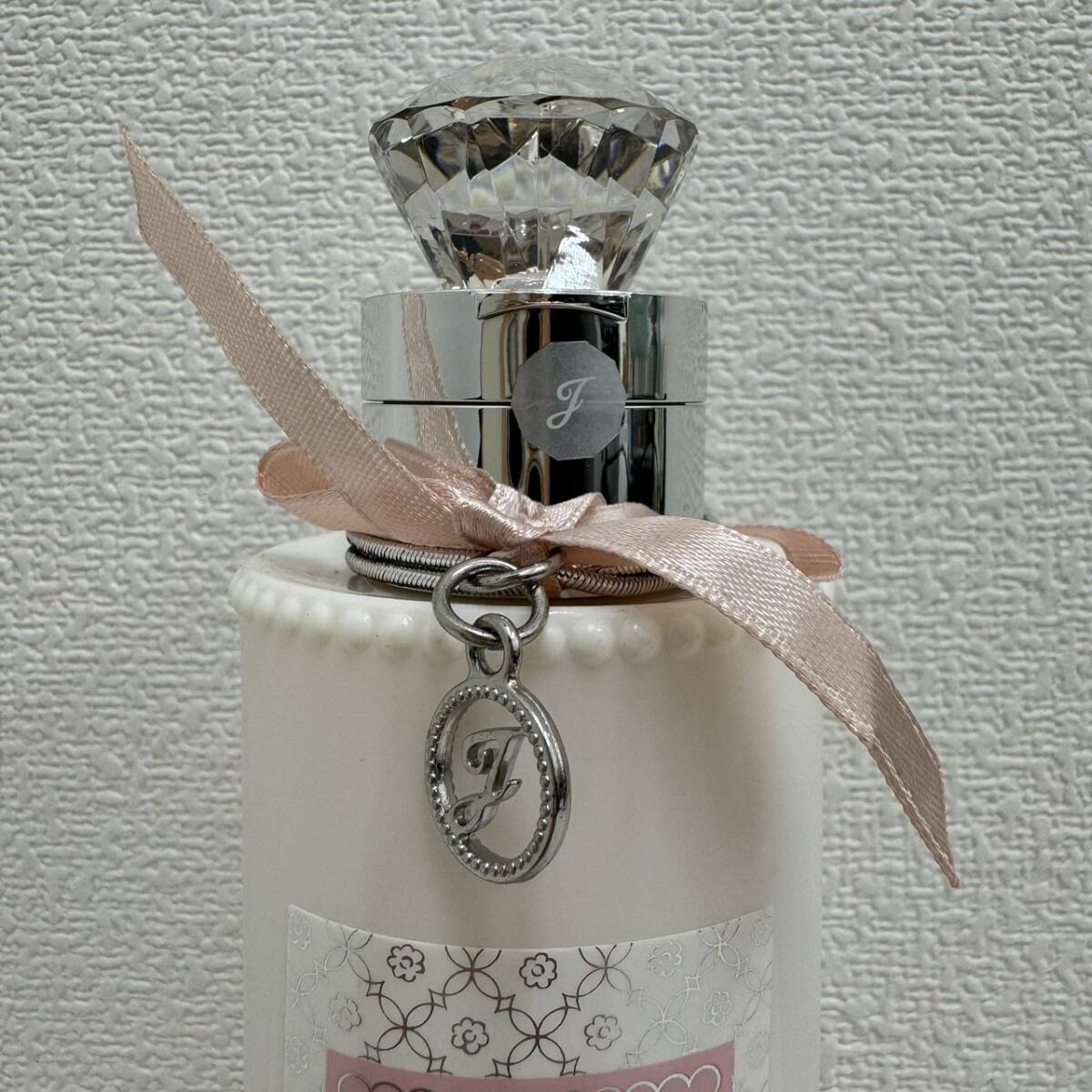 #10318 JILLSTUART Jill Stuart body milk relax white floral. fragrance 250ml unused storage goods present condition goods 