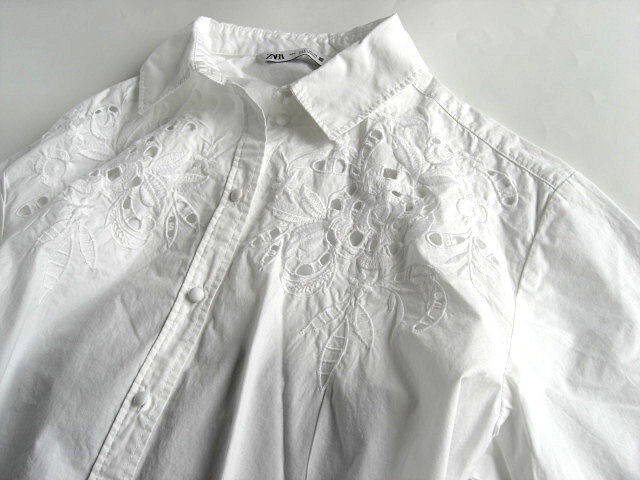 ザラZARA カットワークコットン刺繍長袖シャツ 白 Sの画像3