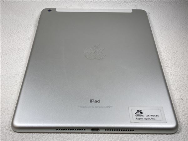 iPad 9.7インチ 第5世代[128GB] セルラー docomo シルバー【安…_画像4