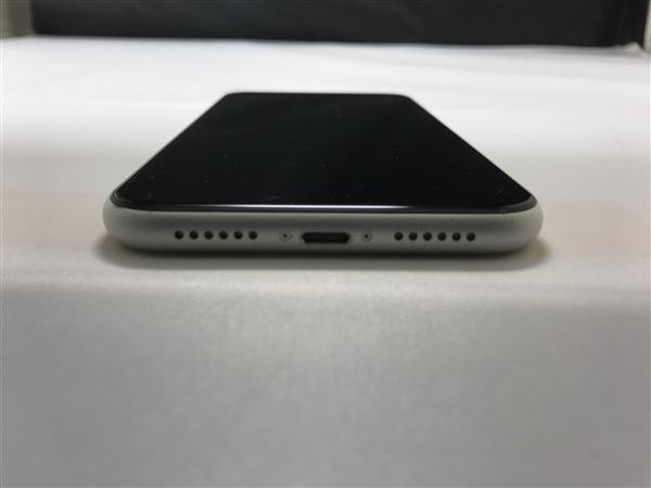 iPhoneXR[128GB] SIMロック解除 docomo ホワイト【安心保証】_画像6
