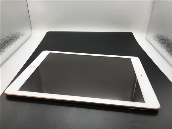 iPad 9.7インチ 第6世代[32GB] セルラー docomo ゴールド【安 …_画像5