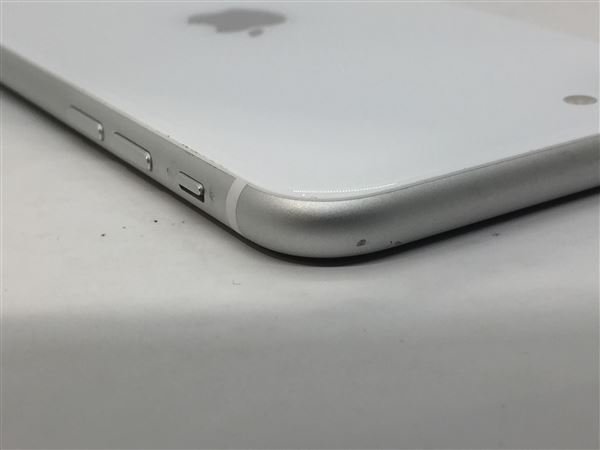 iPhoneSE 第2世代[128GB] SIMロック解除 docomo ホワイト【安 …_画像4