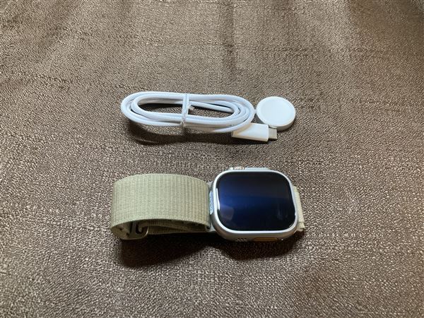 Ultra2[49mm セルラー]チタニウム Apple Watch MREY3J【安心保…_画像3