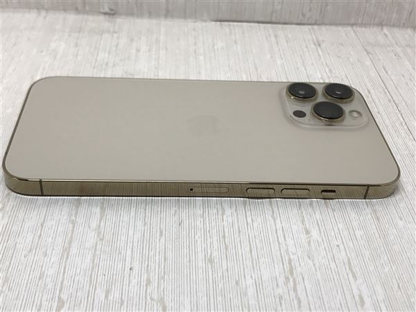 iPhone13ProMax[256GB] docomo MLJA3J ゴールド【安心保証】_画像5