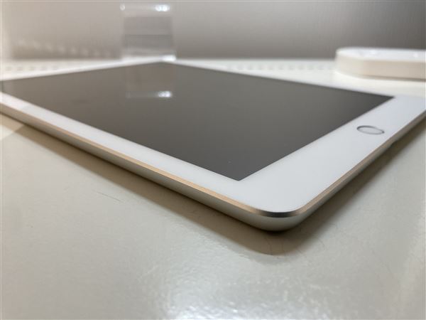 iPad 9.7インチ 第6世代[128GB] セルラー SIMフリー シルバー …_画像6