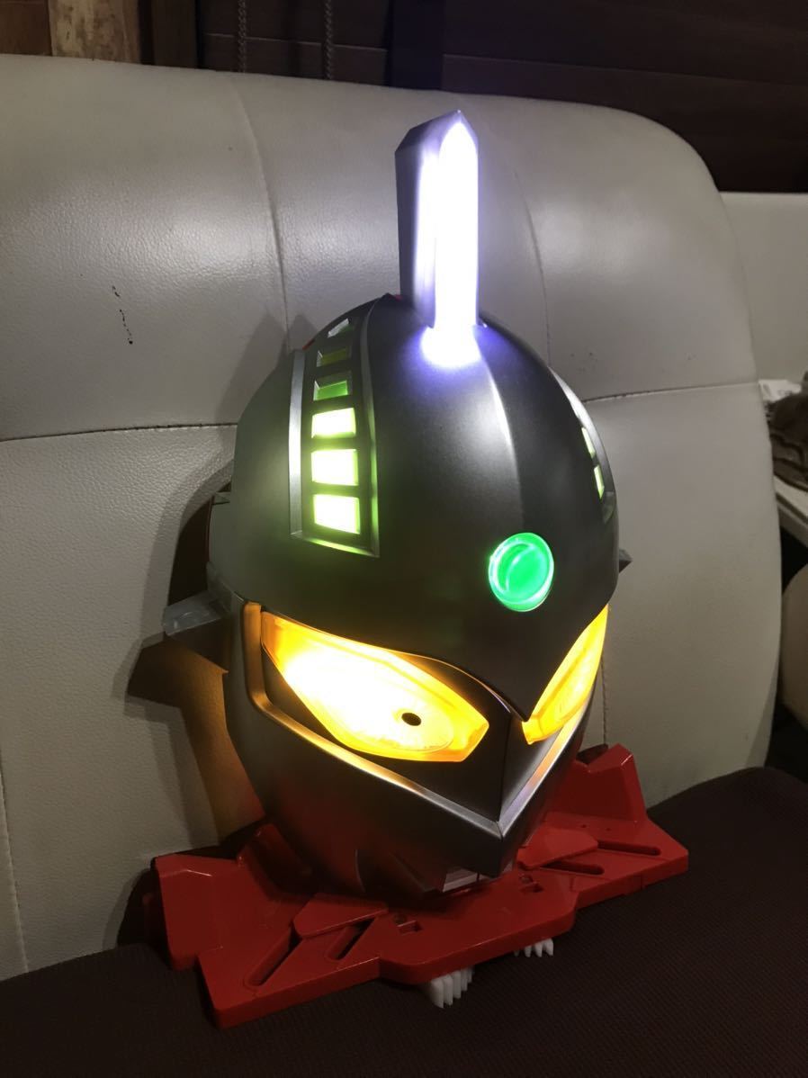 即決価格！ ※ビームランプ点滅タイプ！信工房 ウルトラマン セブン LED発光加工品！大型フィギュア お車に！お部屋のインテリアに！！_点灯時