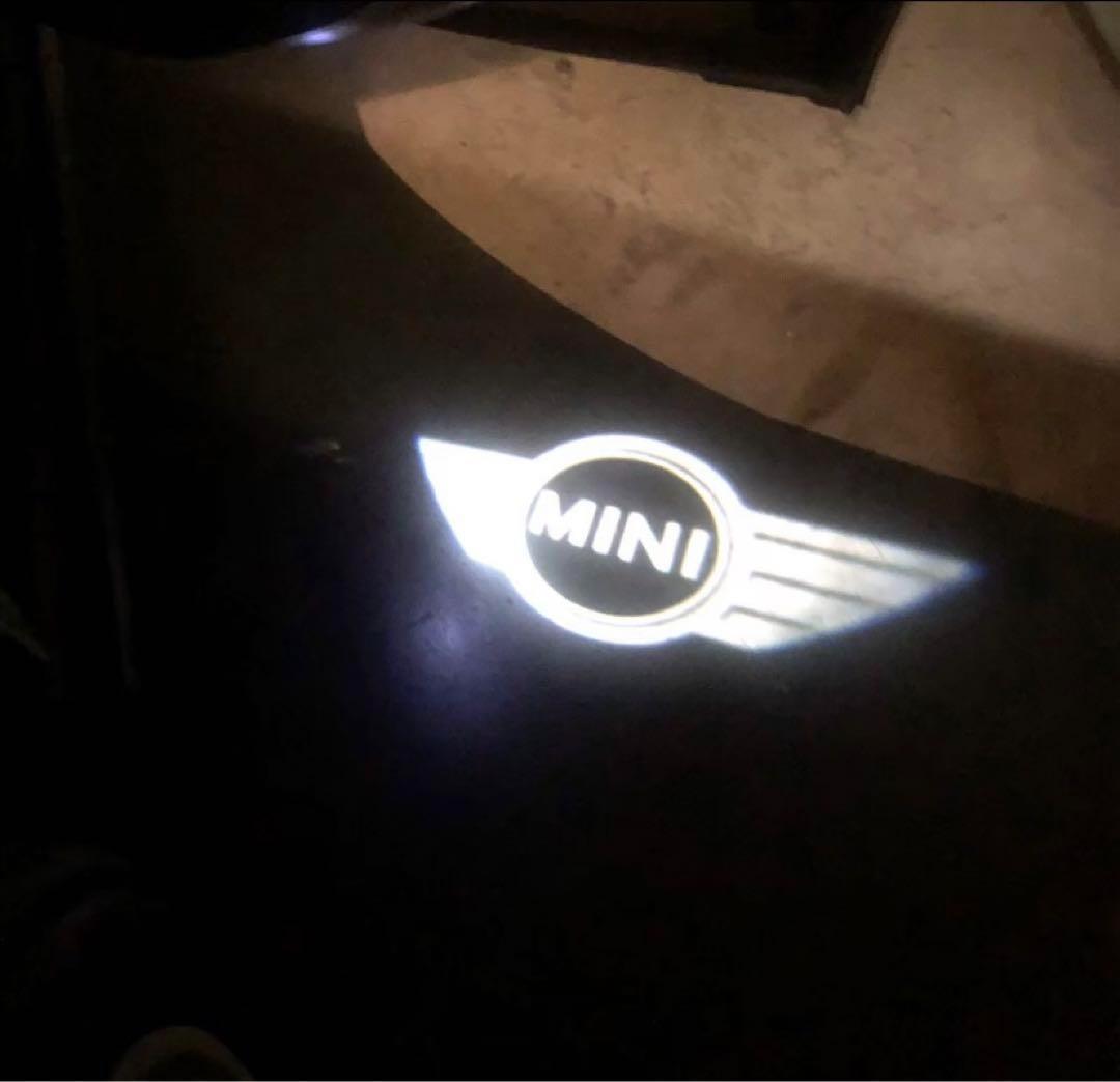 MINI ミニクーパー ウェルカムカーテシライト ライト ミニ 4個 LED　カーテシランプ ロゴ照射 ドレスアップ