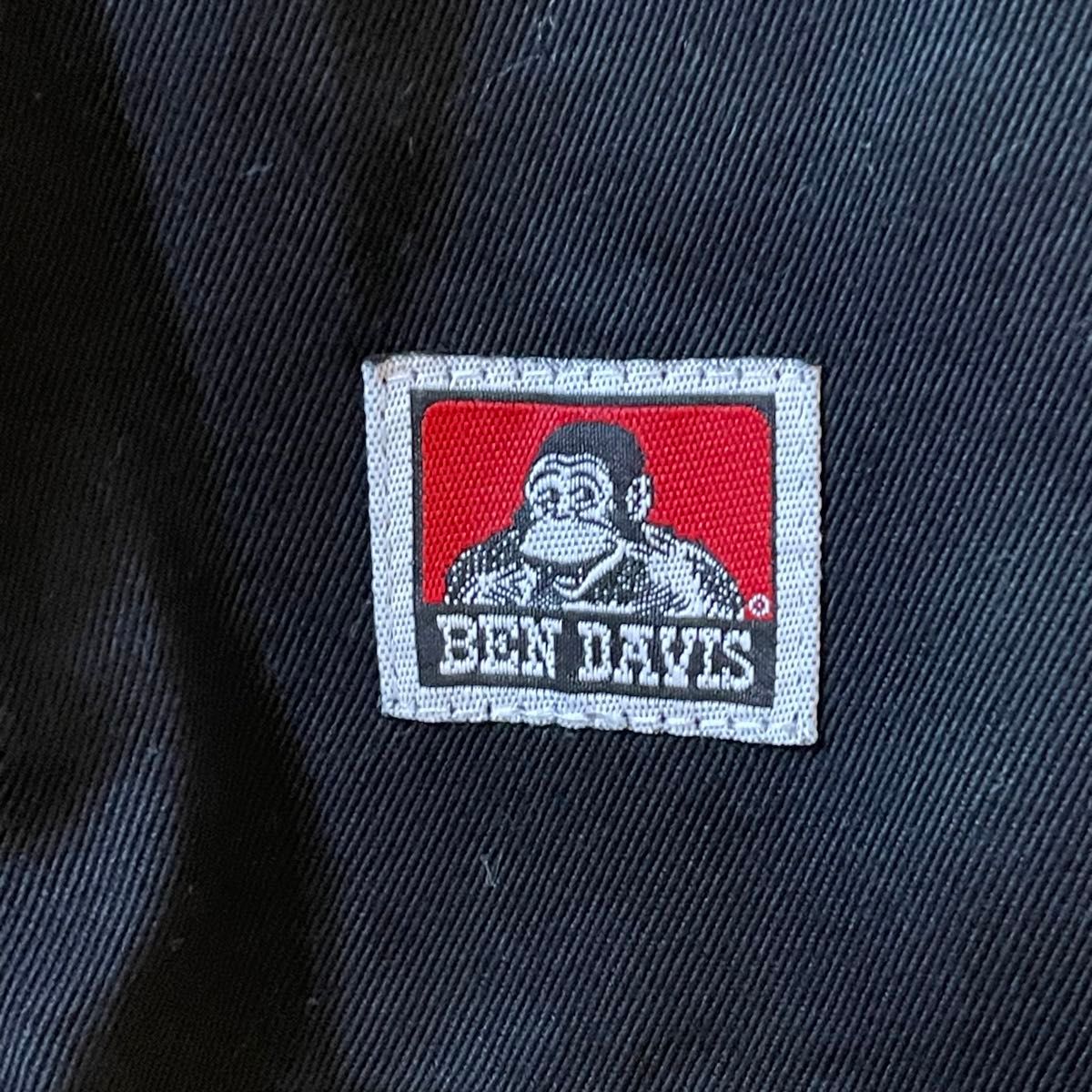 ベンデイビス　BEN DAVIS    黒シャツ（袖片方ほつれ有）